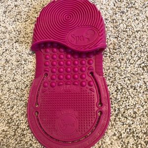 Sigma Spa Express makeup brush cleaner glove